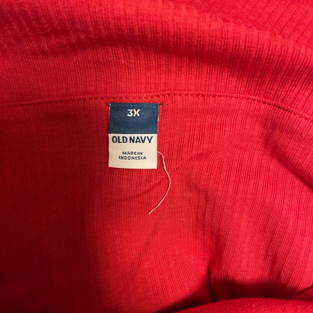 Old Navy Red Off the shoulder top, 3x and 2x - Picture 4 of 5